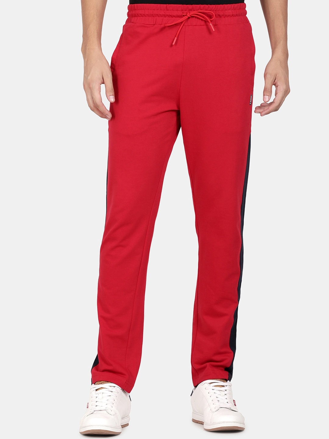

t-base Men Red Solid Track Pants