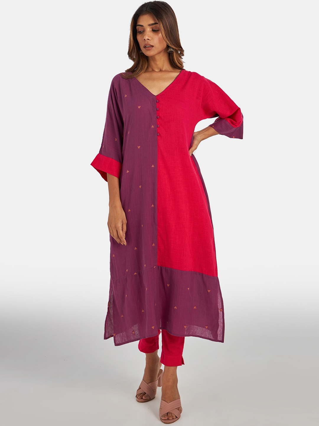 

Suta Women Purple Colourblocked Pure Cotton Kurta with Trousers