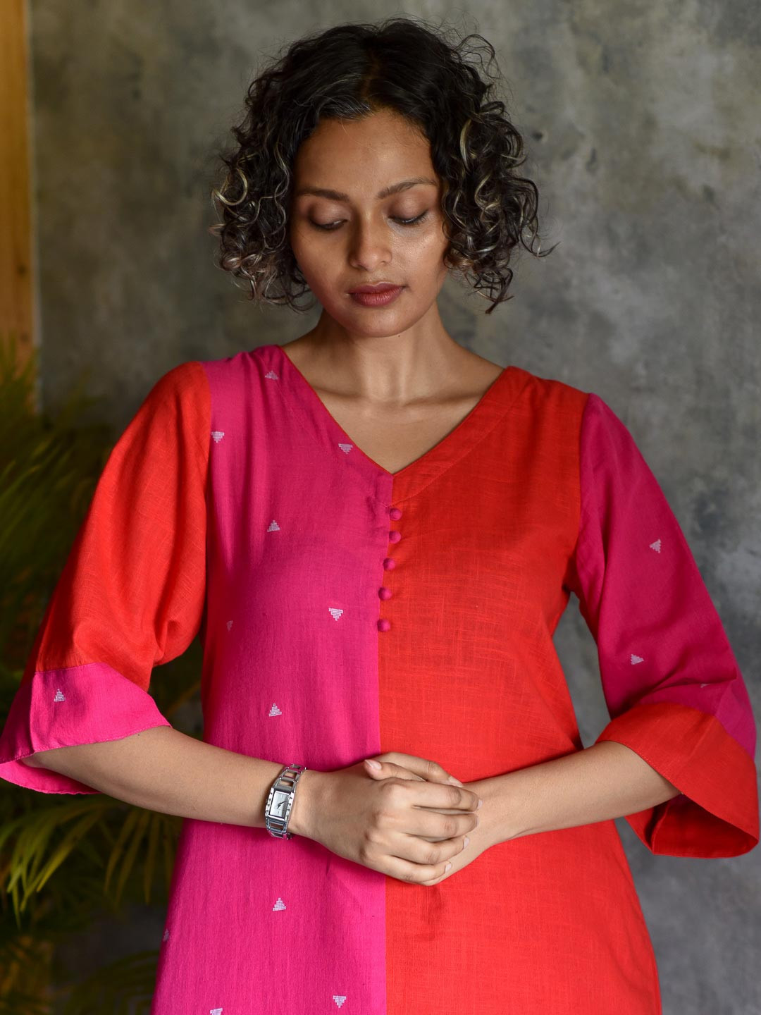 

Suta Women Red Colourblocked Pure Cotton Kurta with Trousers