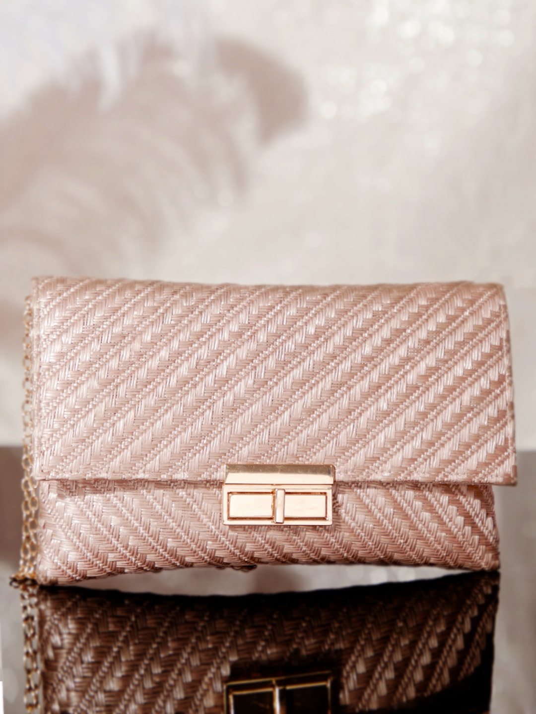 

Rubans Mauve & Gold-Toned Textured Envelope Clutch