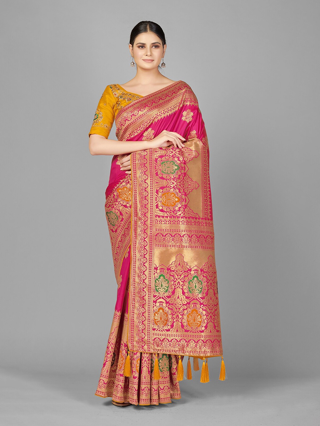 

MONJOLIKA FASHION Magenta & Green Woven Design Zari Silk Blend Banarasi Saree