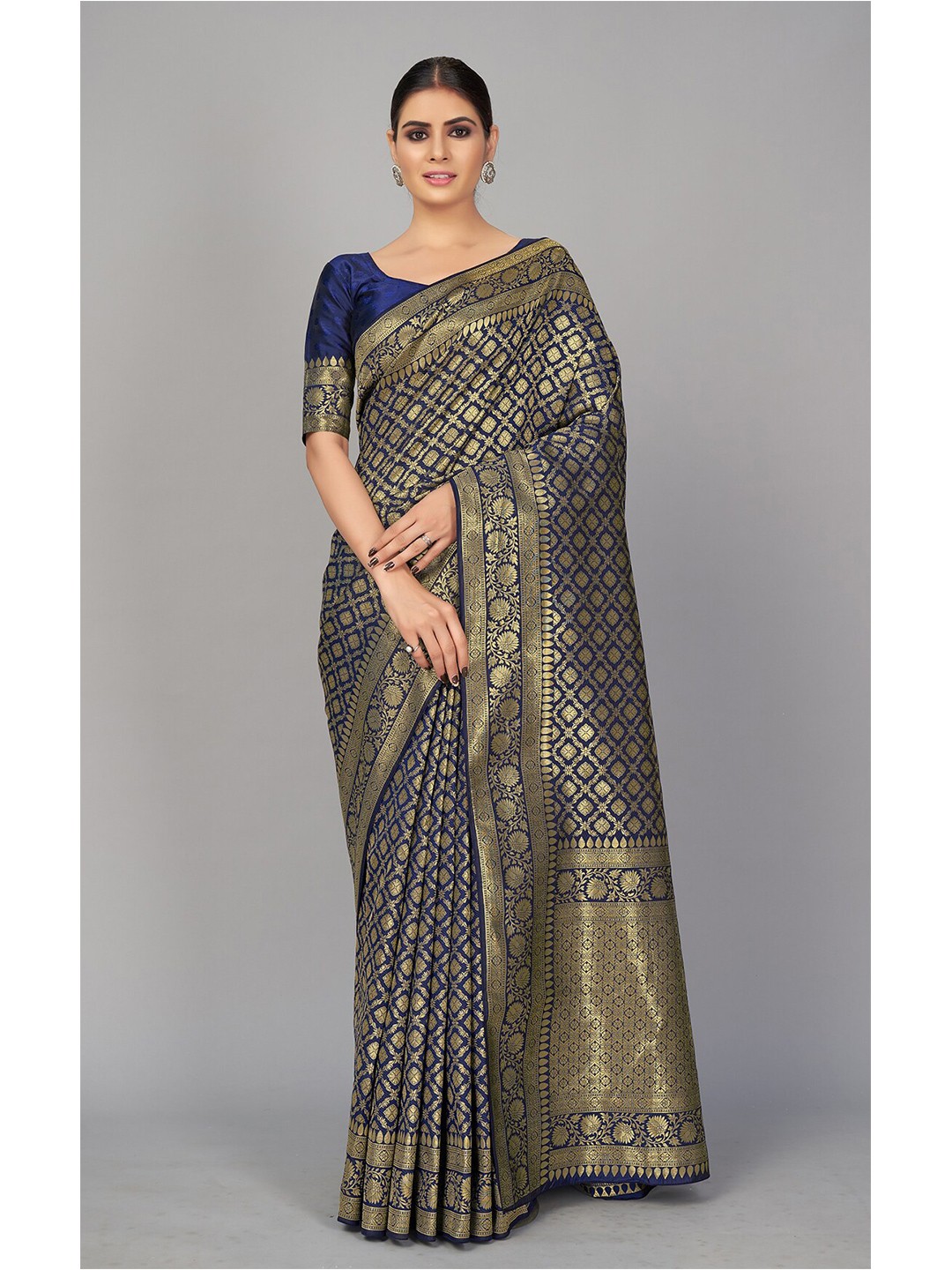 

MONJOLIKA FASHION Navy Blue & Gold-Toned Woven Design Silk Blend Banarasi Saree