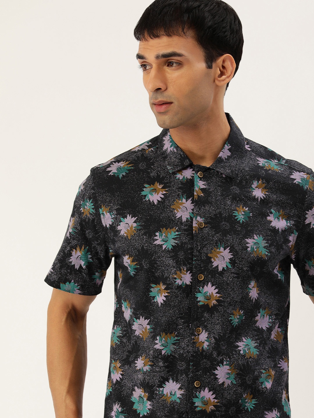 

IMYOUNG Men Navy Blue Floral Printed Smart Slim Fit Casual Shirt