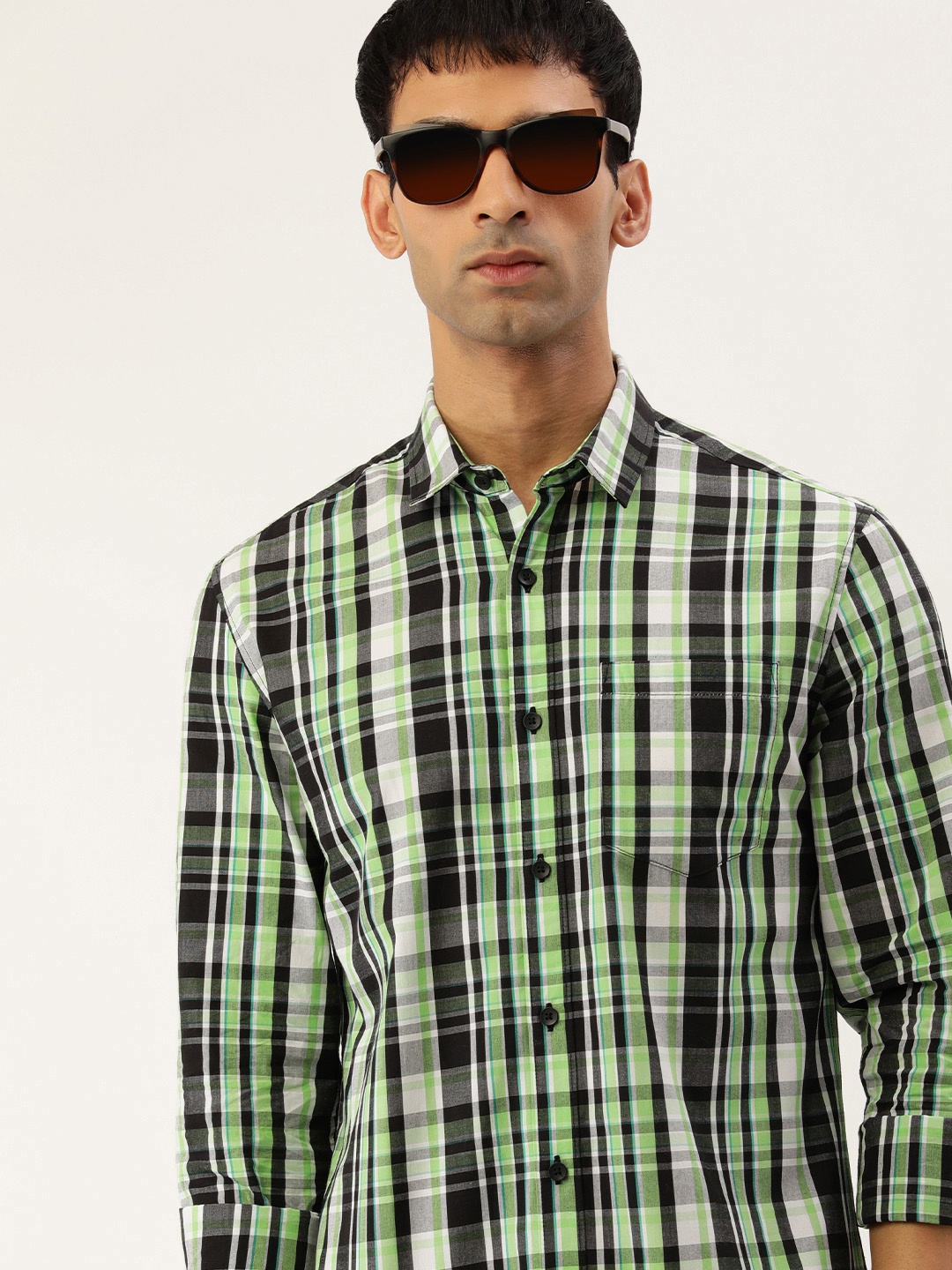 

IMYOUNG Men Green Checked Smart Slim Fit Casual Shirt