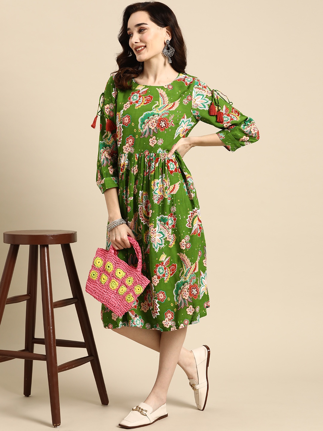 

Sangria Women Green & Red Ethnic Motifs Printed A-line Dress