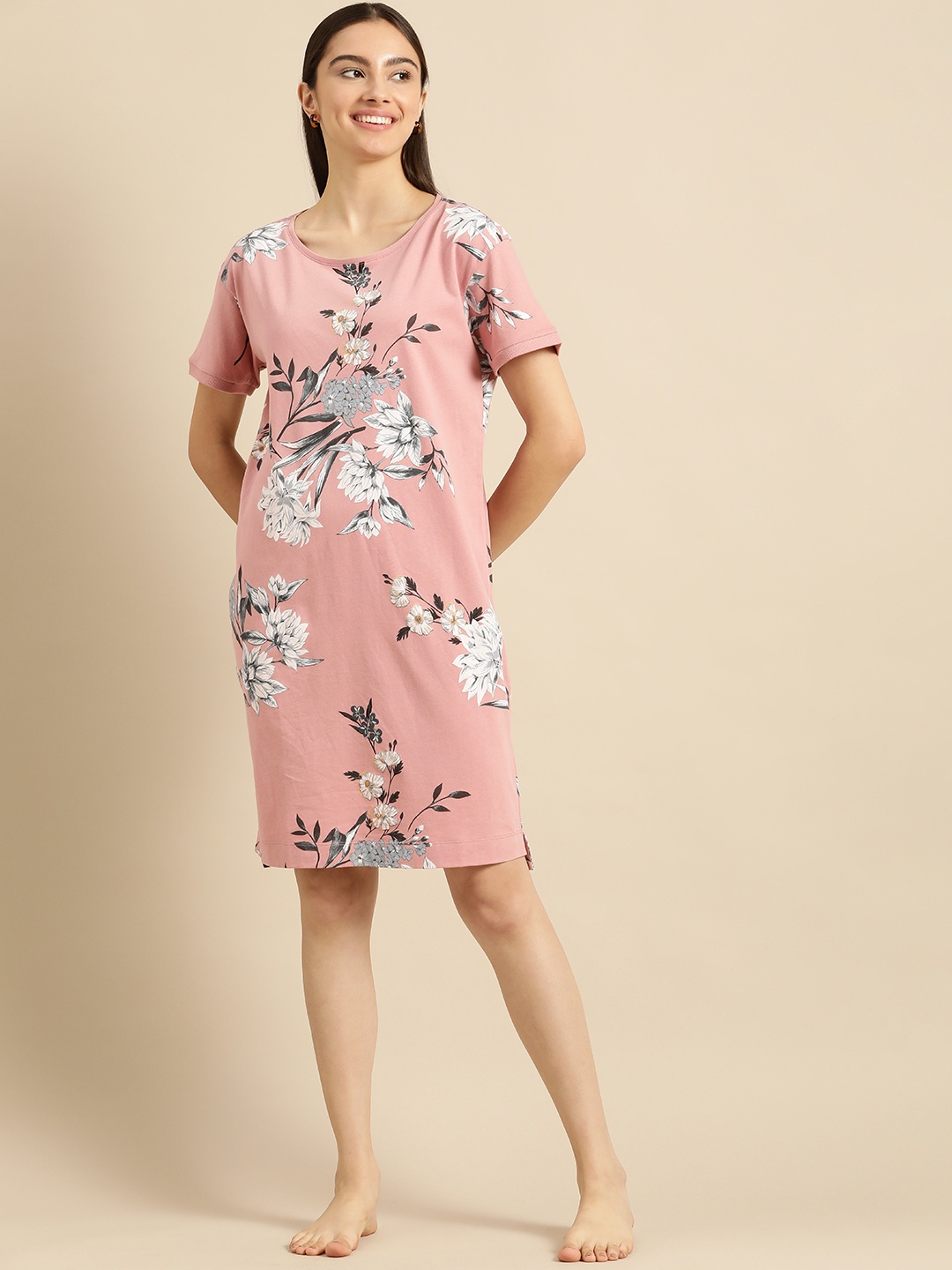 

Triumph Pink Printed Regular Nightdress