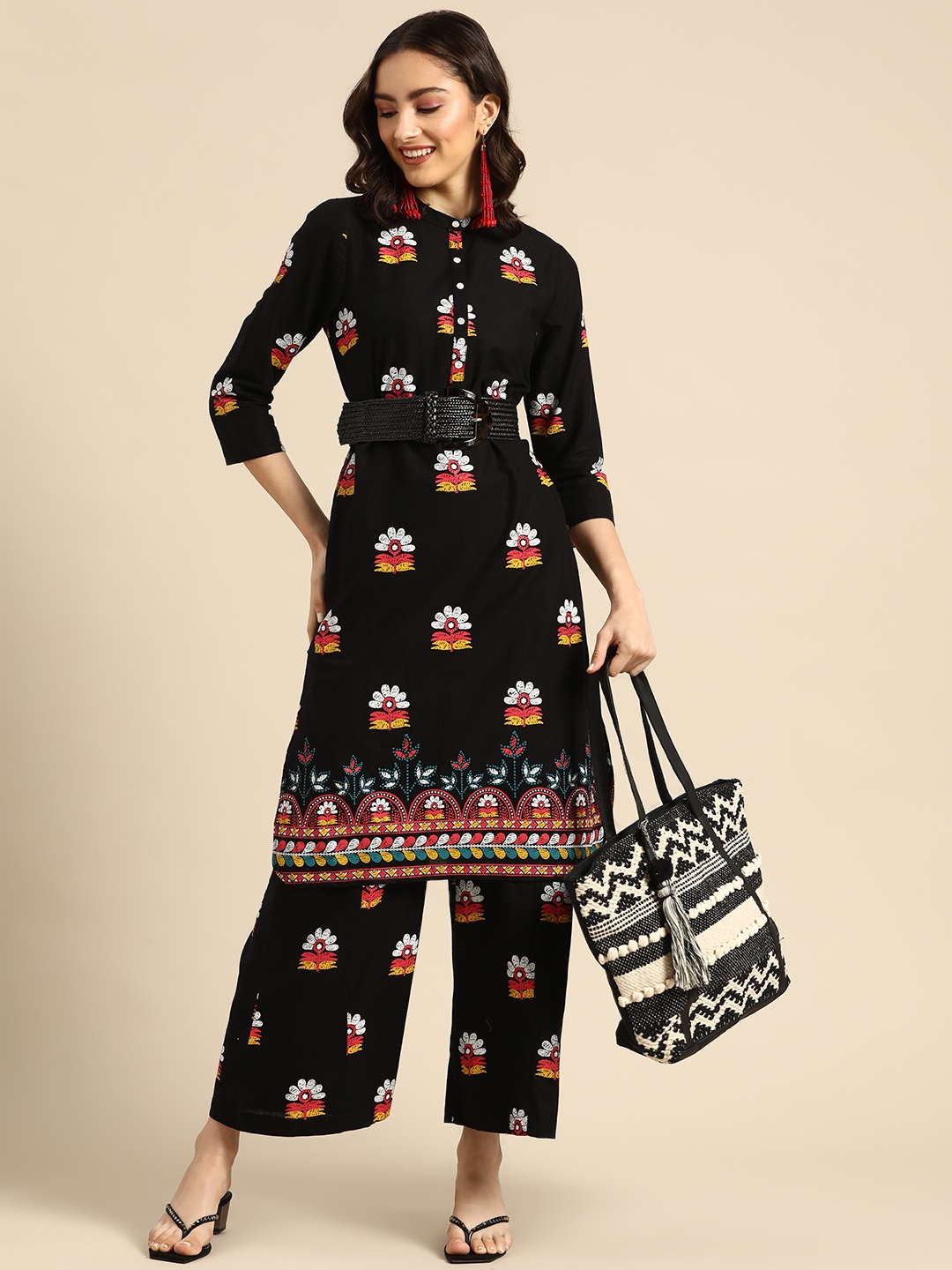 

Sangria Women Black Ethnic Motifs Printed Pure Cotton Kurta with Trousers