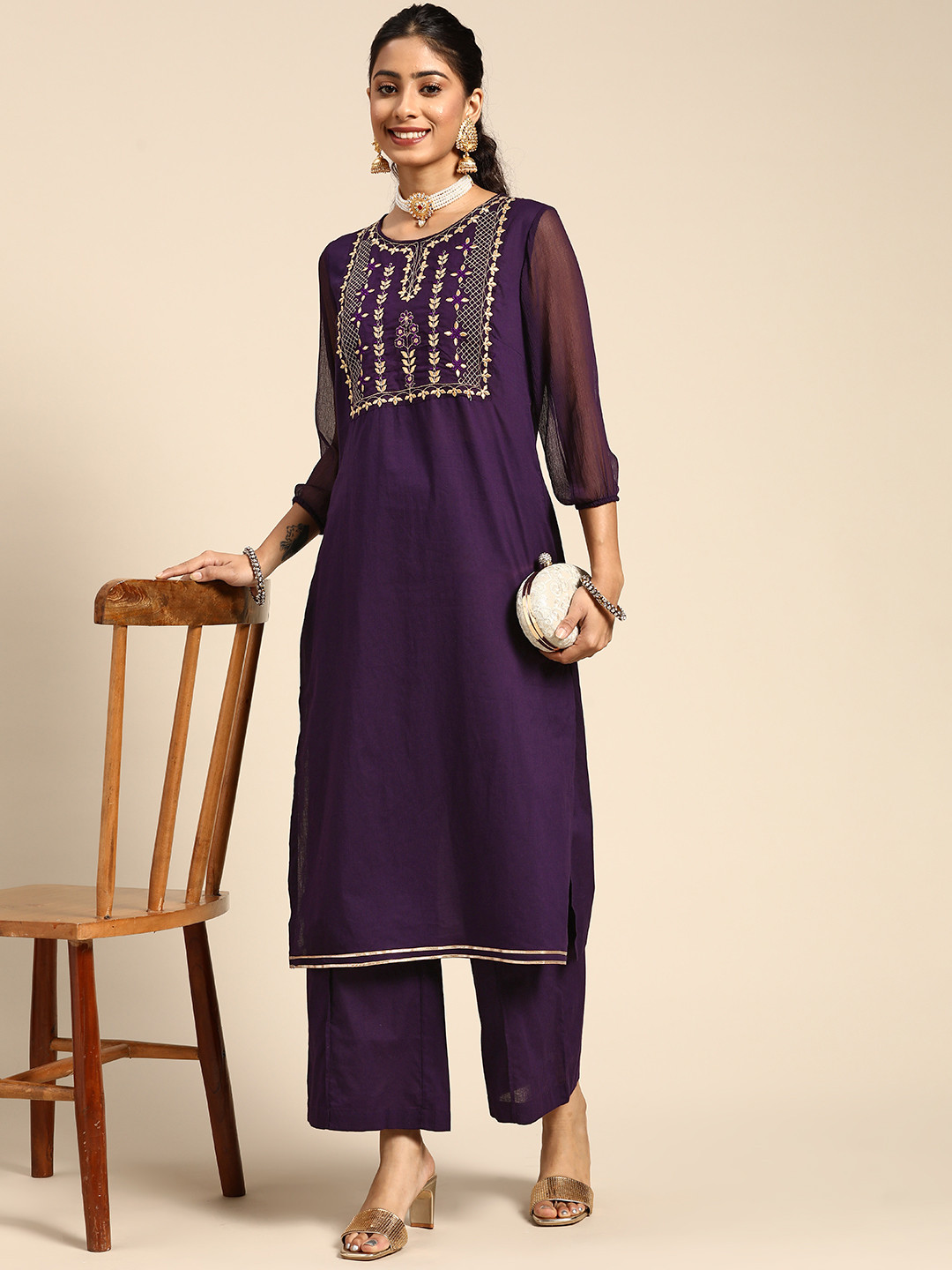 

Sangria Women Purple Ethnic Motifs Yoke Design Gotta Patti Pure Cotton Kurta with Palazzos