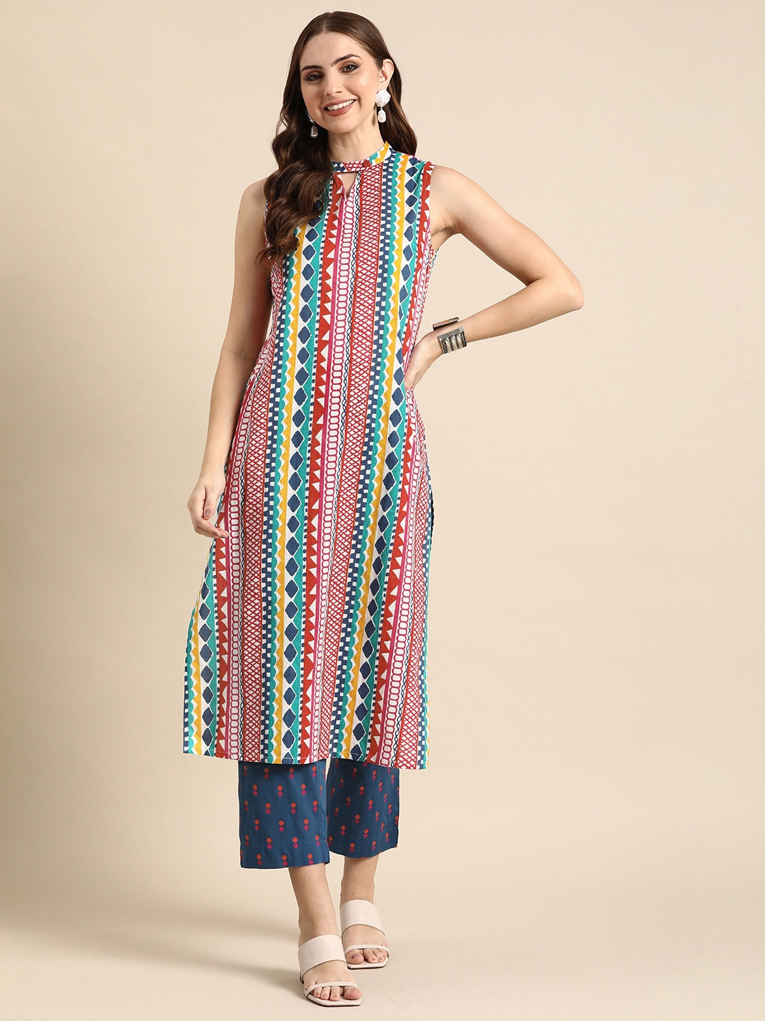 

Sangria Pure Cotton Geometric Printed Keyhole Neck Kurta with Trousers, Multi