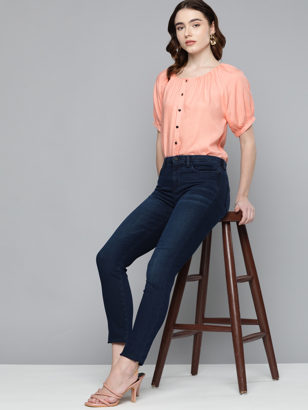 

Chemistry Peach-Coloured Solid Puff Raglan Sleeves Top