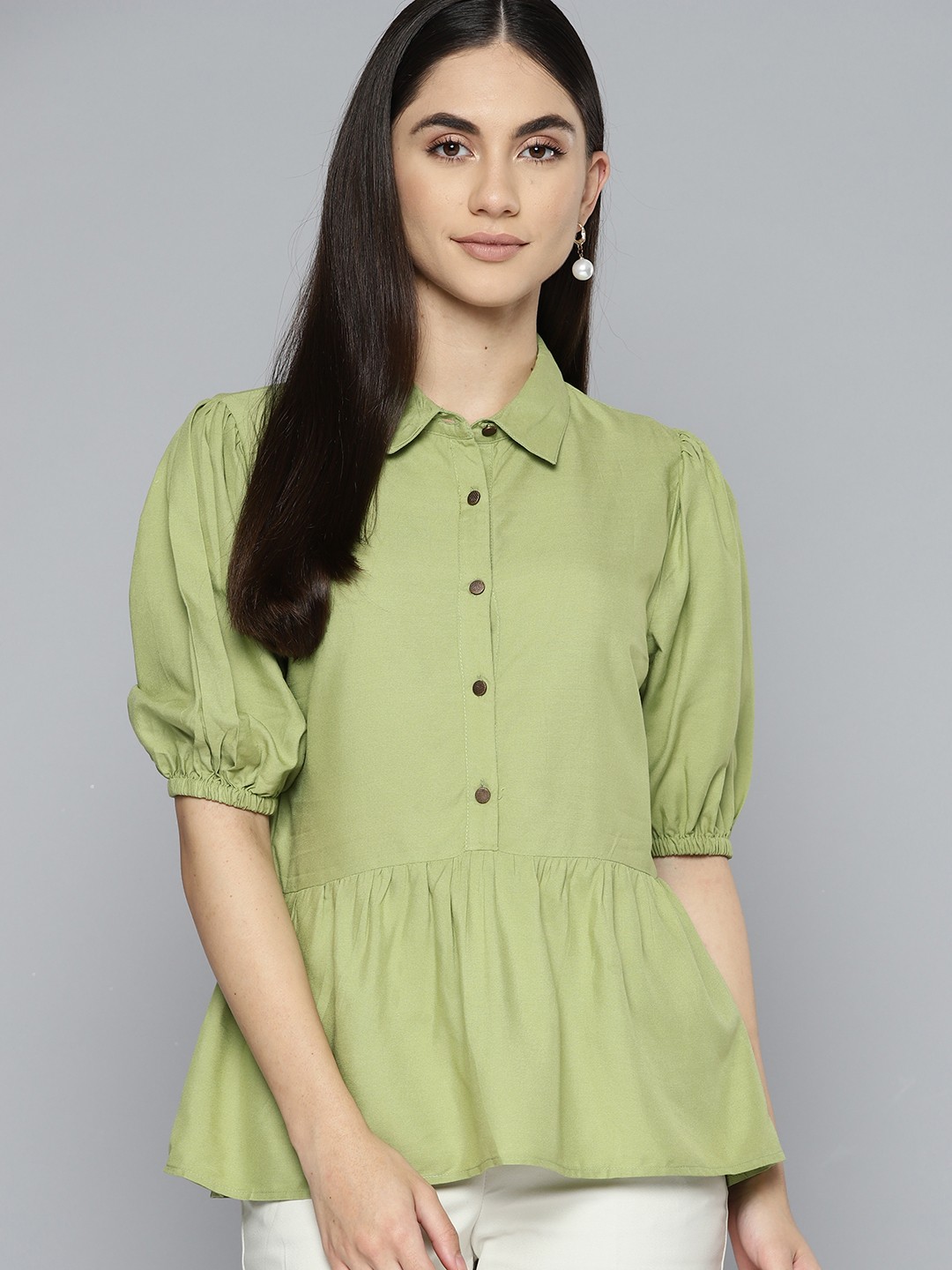 

Chemistry Green Solid Puff Sleeves Top