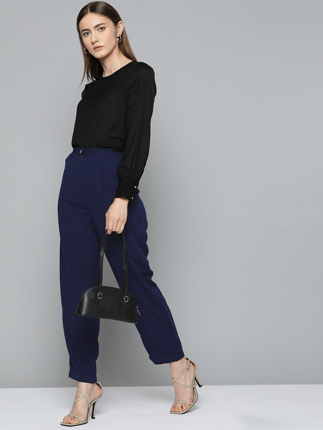 

Chemistry Women Solid Woven Parallel Trousers, Navy blue