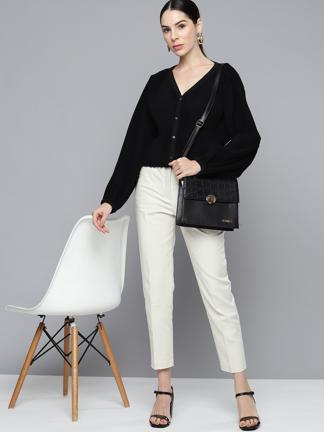 

Chemistry Women Black Accordion Pleated Casual Shirt