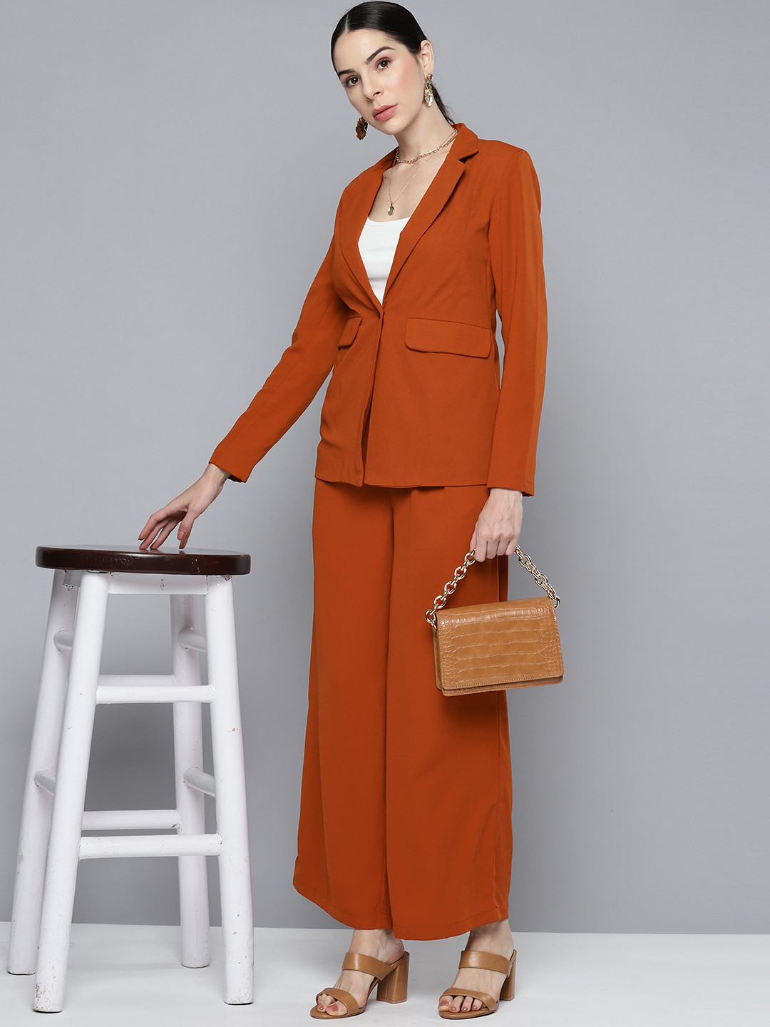 

Chemistry Women Solid Single-Breasted Suit, Rust
