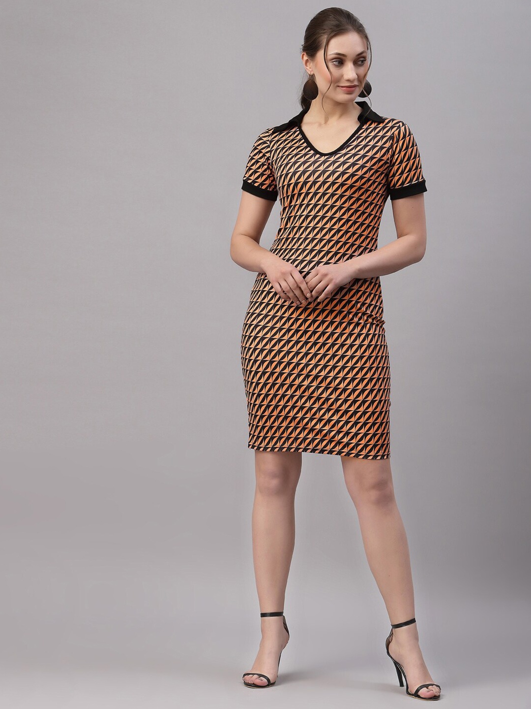 

Selvia Peach-Coloured Scuba Sheath Dress