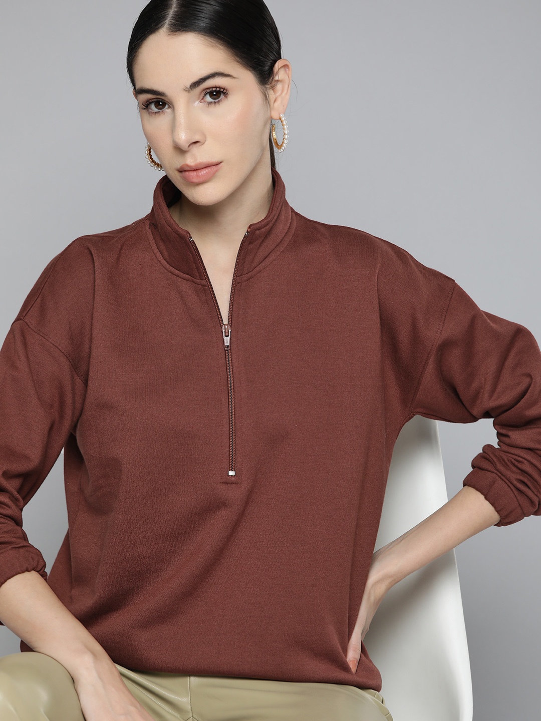 

Chemistry Women Brown Solid Fleece Drop Shoulder Sweatshirt