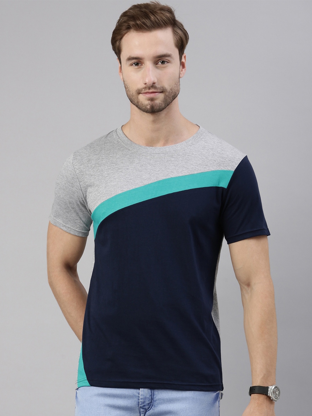 

Joven Men Multicoloured Colourblocked T-shirt, Multi