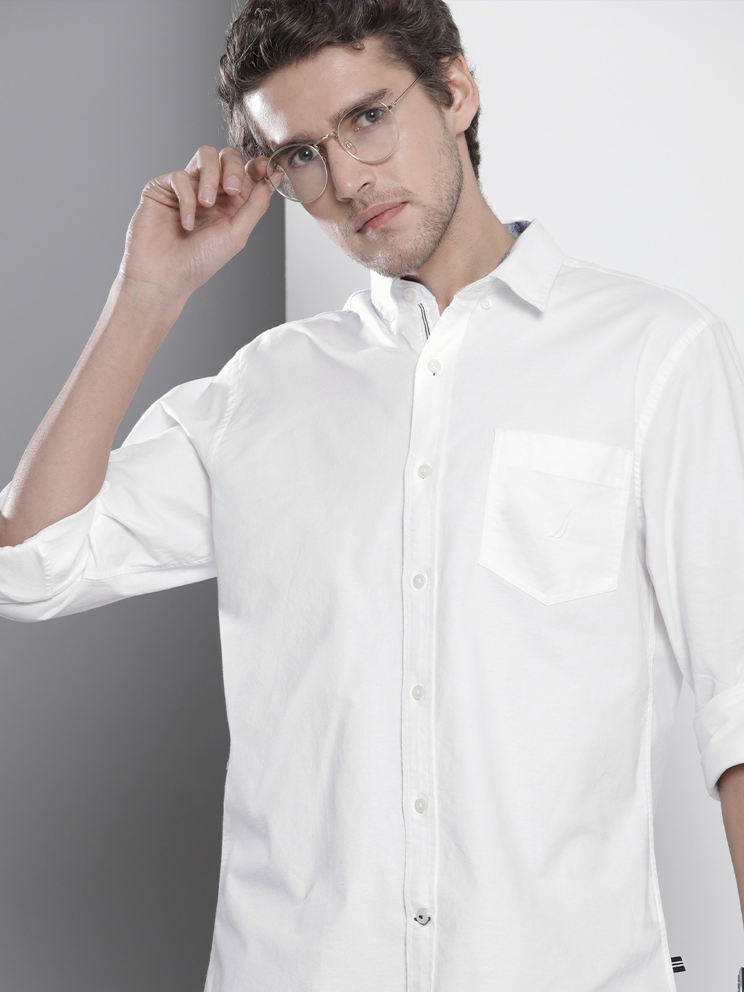 

Nautica Men White Solid Slim Fit Casual Shirt
