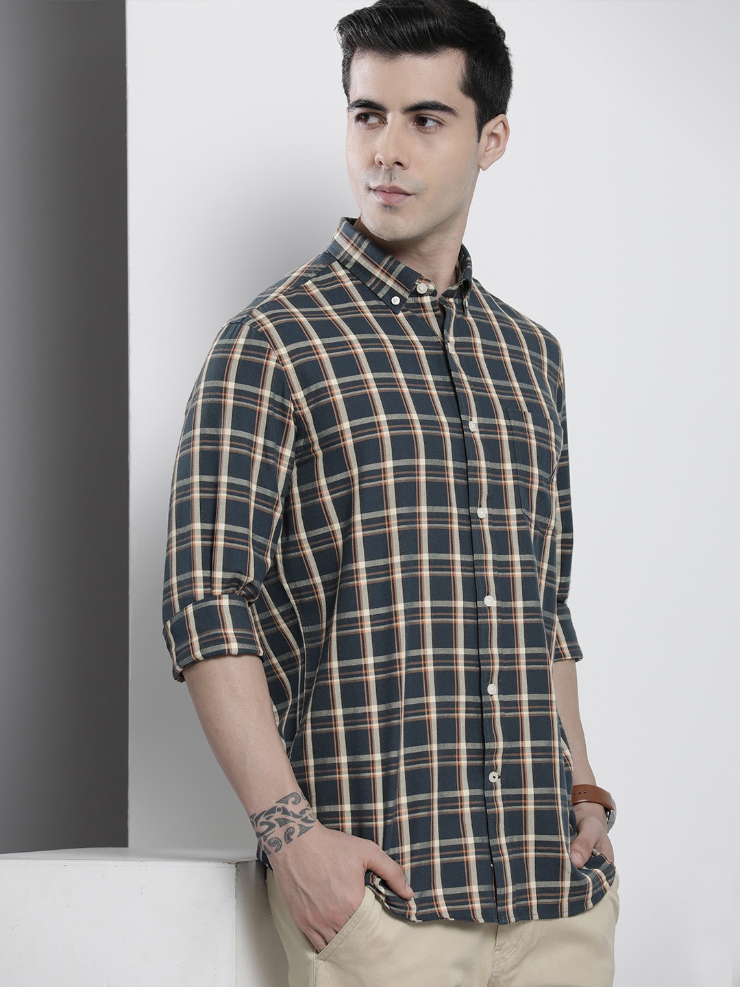

Nautica Men Navy Blue And Orange Classic Fit Tartan Checked Pure Cotton Casual Shirt