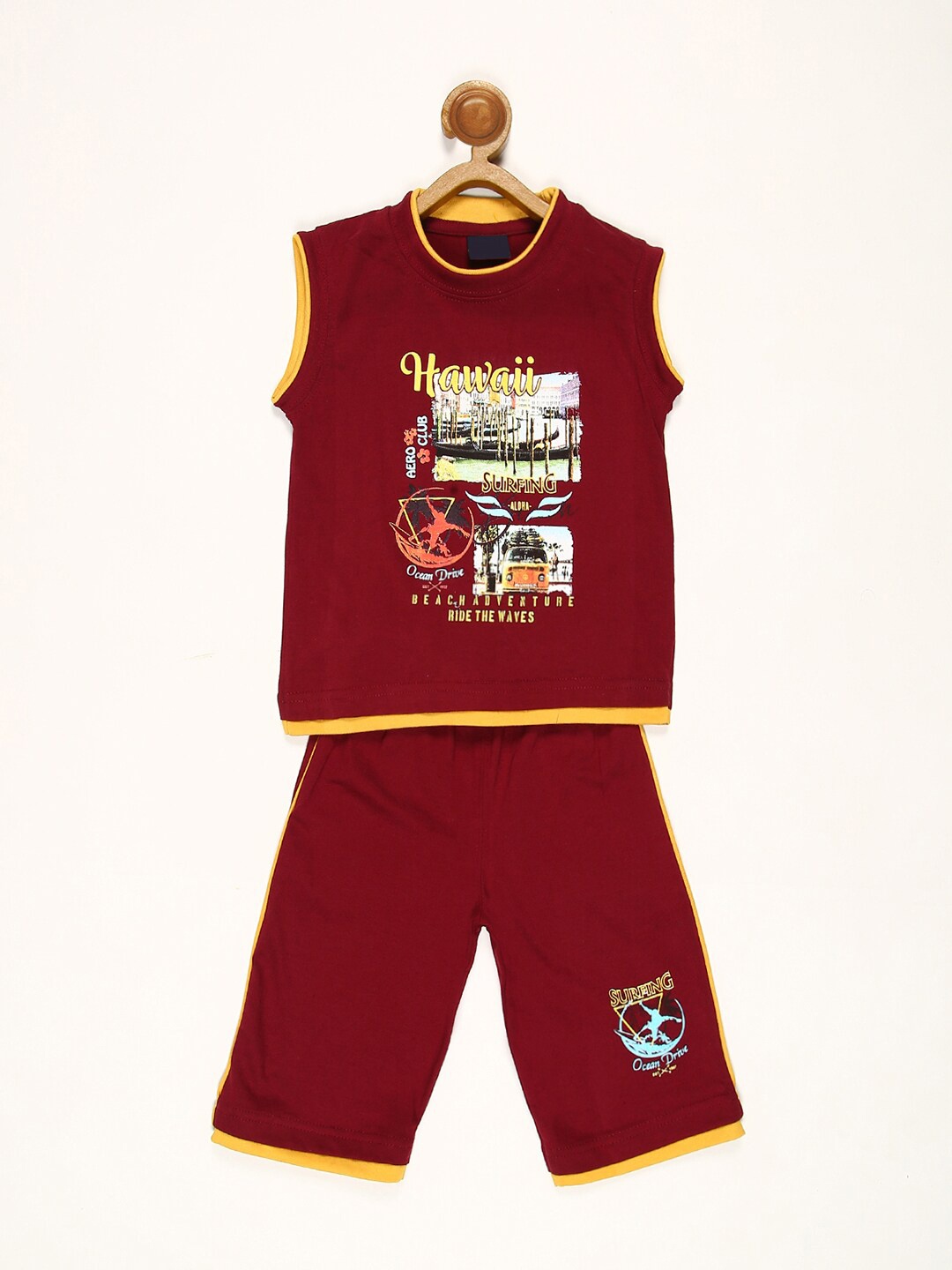 

V2 Value & Variety Boys Maroon Printed T-shirt with Shorts