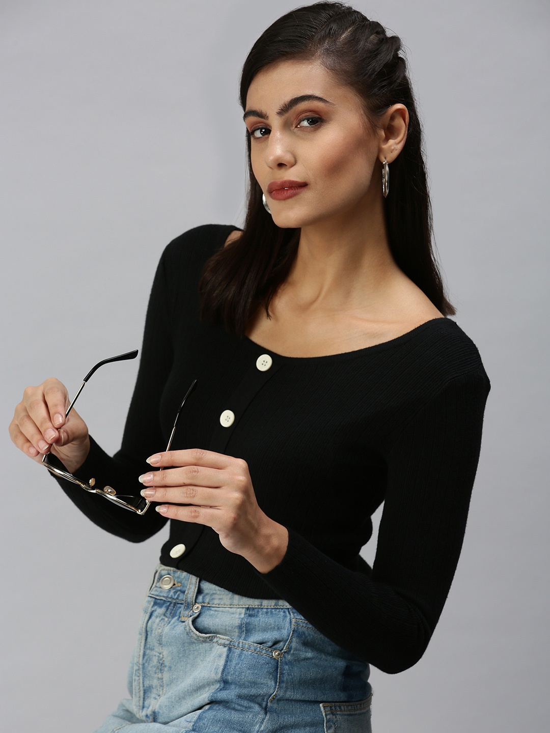

SHOWOFF Black Solid Knitted Top