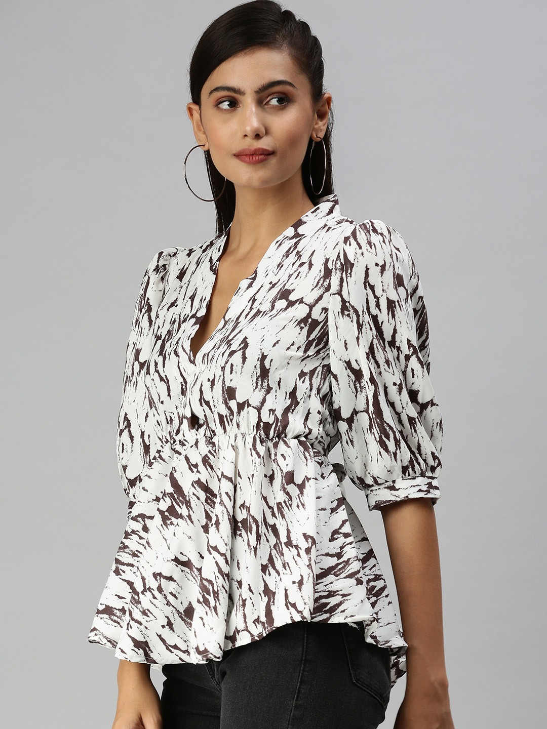 

SHOWOFF Brown Animal Print Crepe Wrap Top