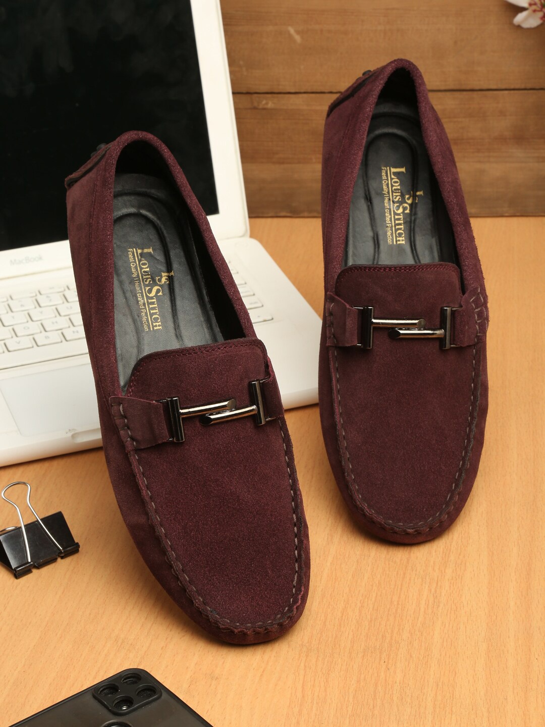 

LOUIS STITCH Men Maroon Textured Suede Driving Shoes
