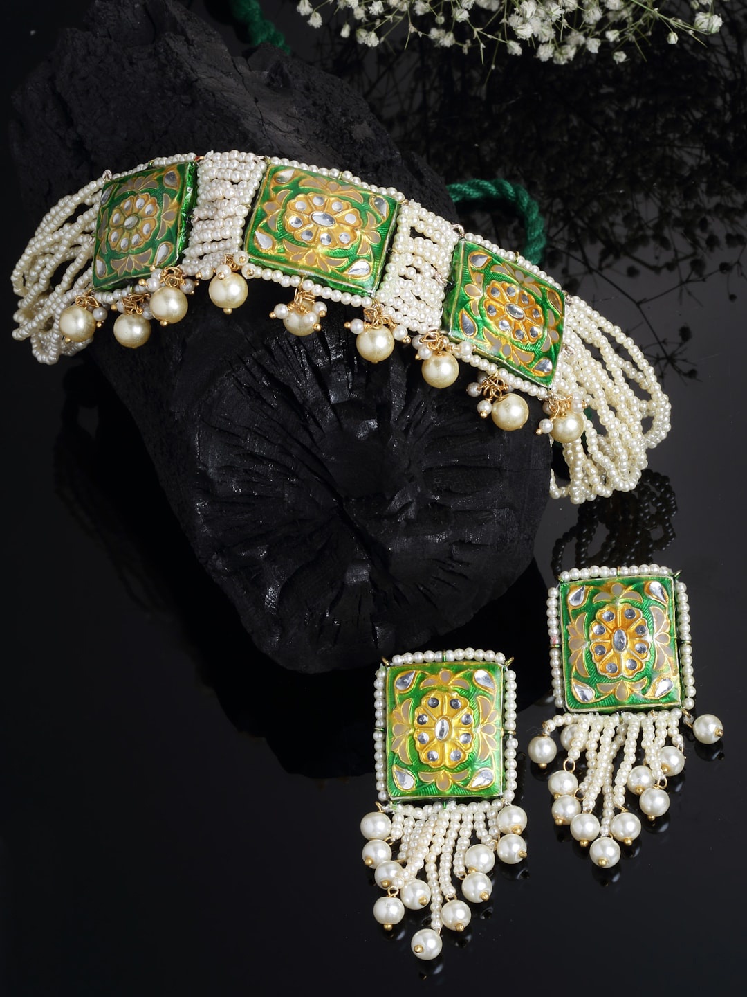 

DUGRISTYLE Women Green Jewellery Set