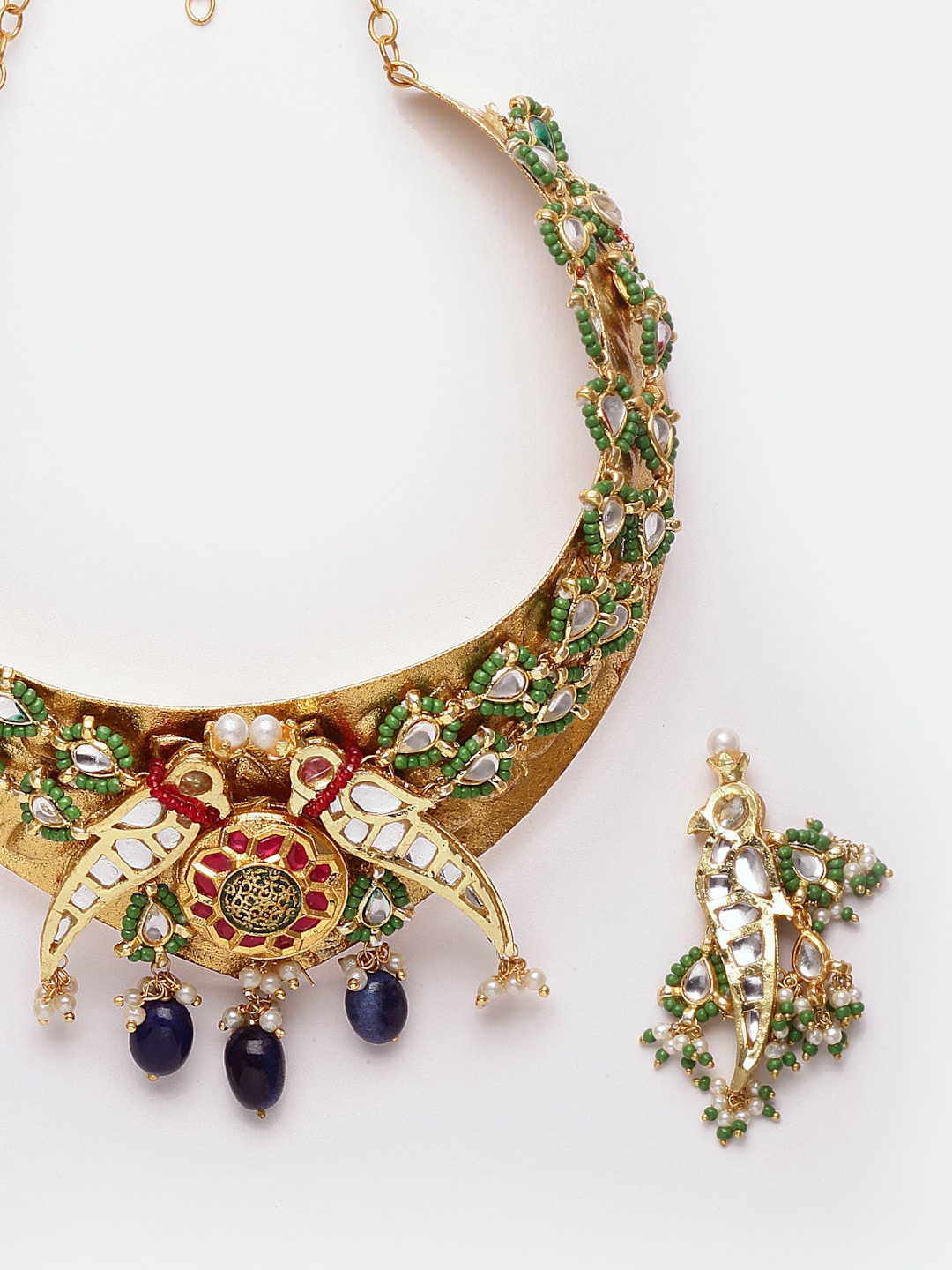 

DUGRISTYLE Gold-Plated Green & Red Kundan-Studded Jewellery Set