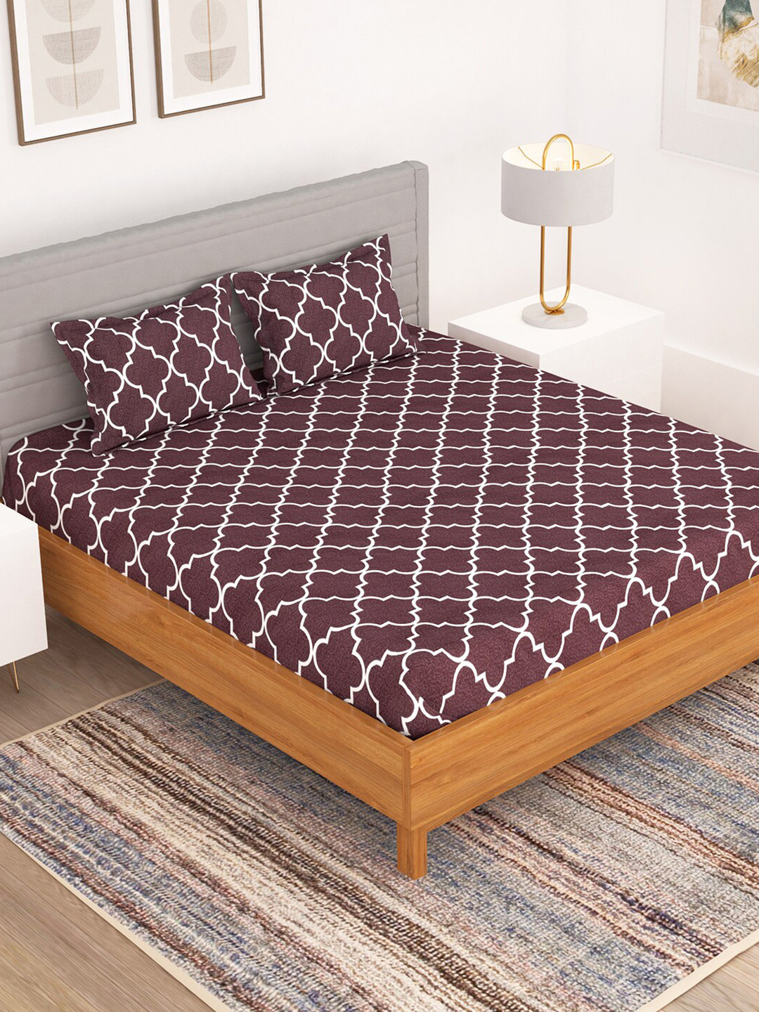 

Bedspun Magenta & White Ethnic Motifs 150 TC Queen Bedsheet with 2 Pillow Covers