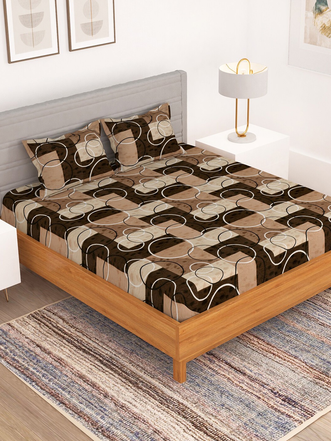 

Bedspun Brown & White Geometric 150 TC Queen Bedsheet with 2 Pillow Covers