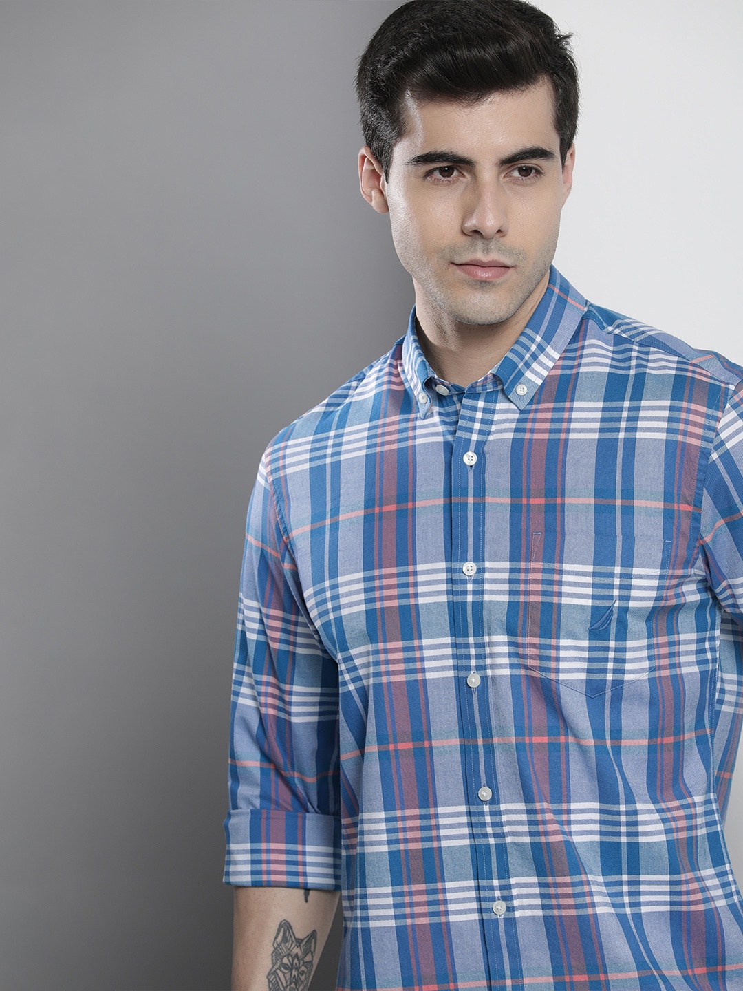 

Nautica Men Blue Slim Fit Tartan Checks Checked Casual Shirt