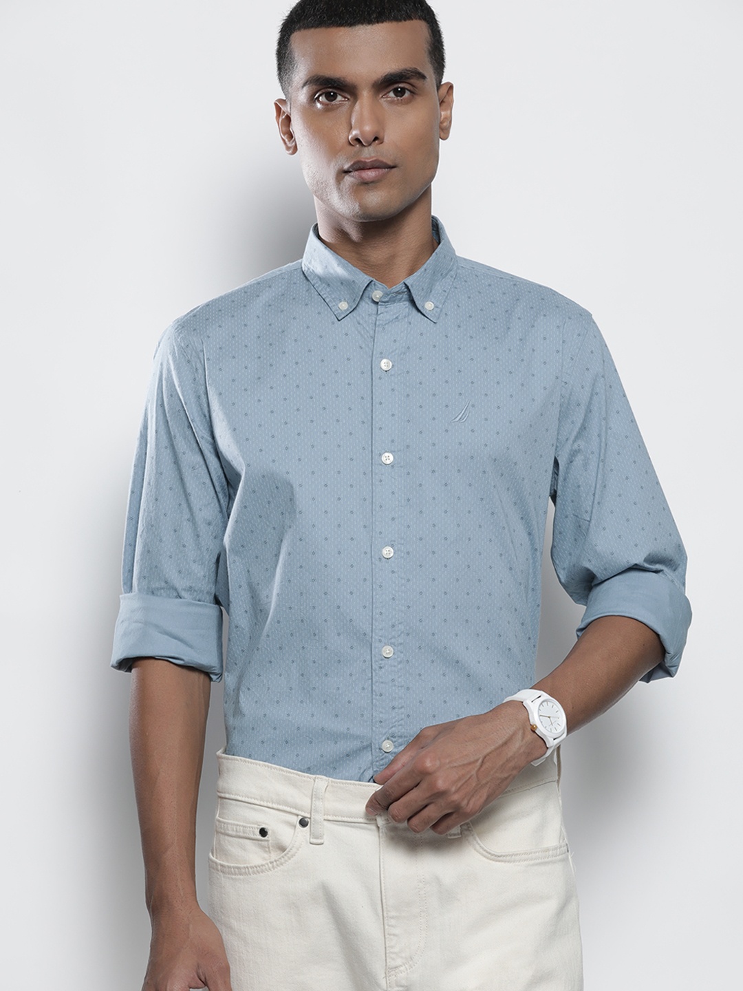 

Nautica Men Blue & White Pure Cotton Slim Fit Printed Casual Shirt