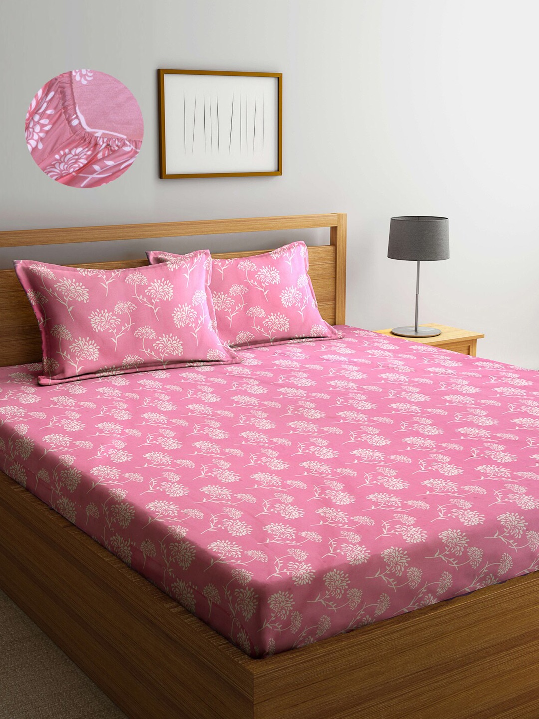 

Arrabi Pink & Cream-Coloured Floral 300 TC King Bedsheet with 2 Pillow Covers