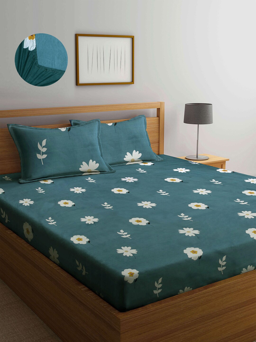 

Arrabi Teal & White Floral 300 TC King Bedsheet with 2 Pillow Covers