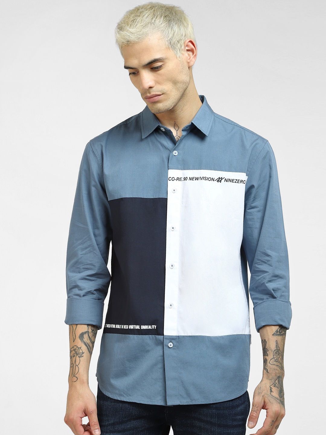

Jack & Jones Men Blue Slim Fit Colourblocked Casual Shirt