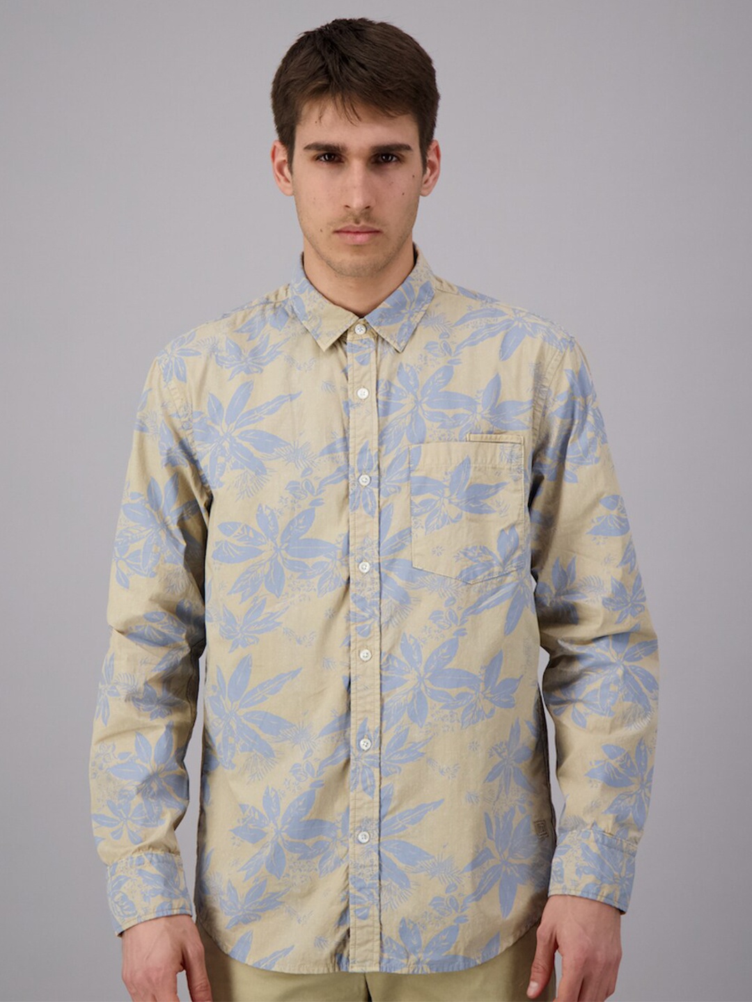 

FREESOUL Men Beige Printed Casual Shirt