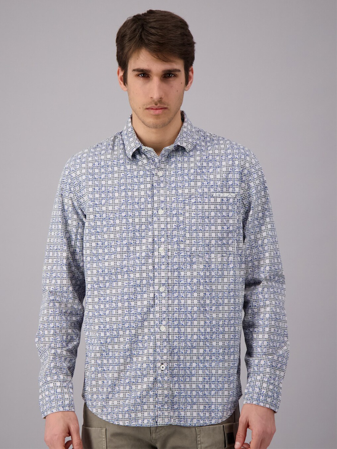 

FREESOUL Men Off White Floral Printed Casual Shirt