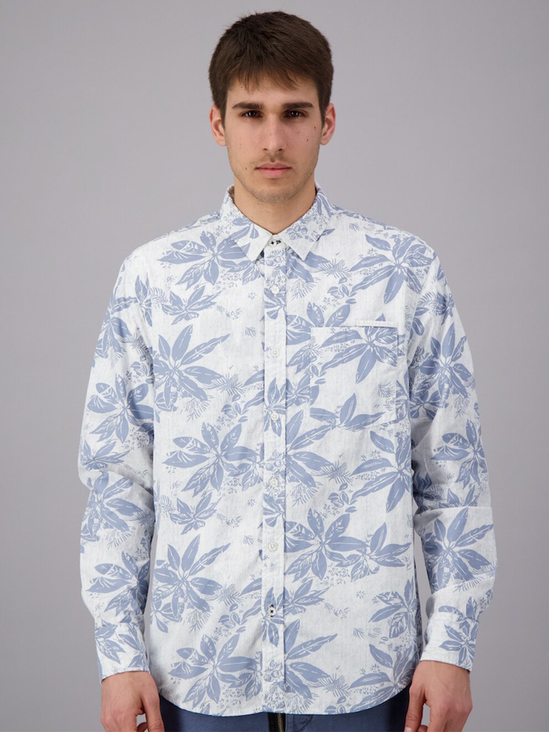 

FREESOUL Men Off White Floral Printed Casual Shirt