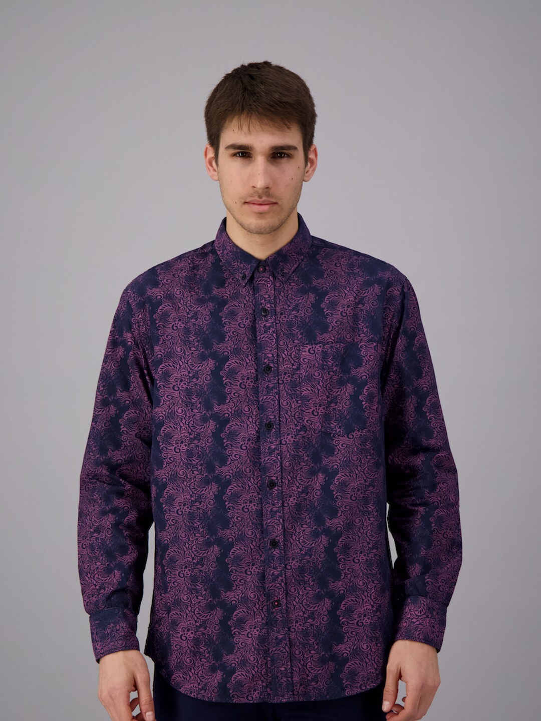 

FREESOUL Men Red Floral Printed Casual Shirt