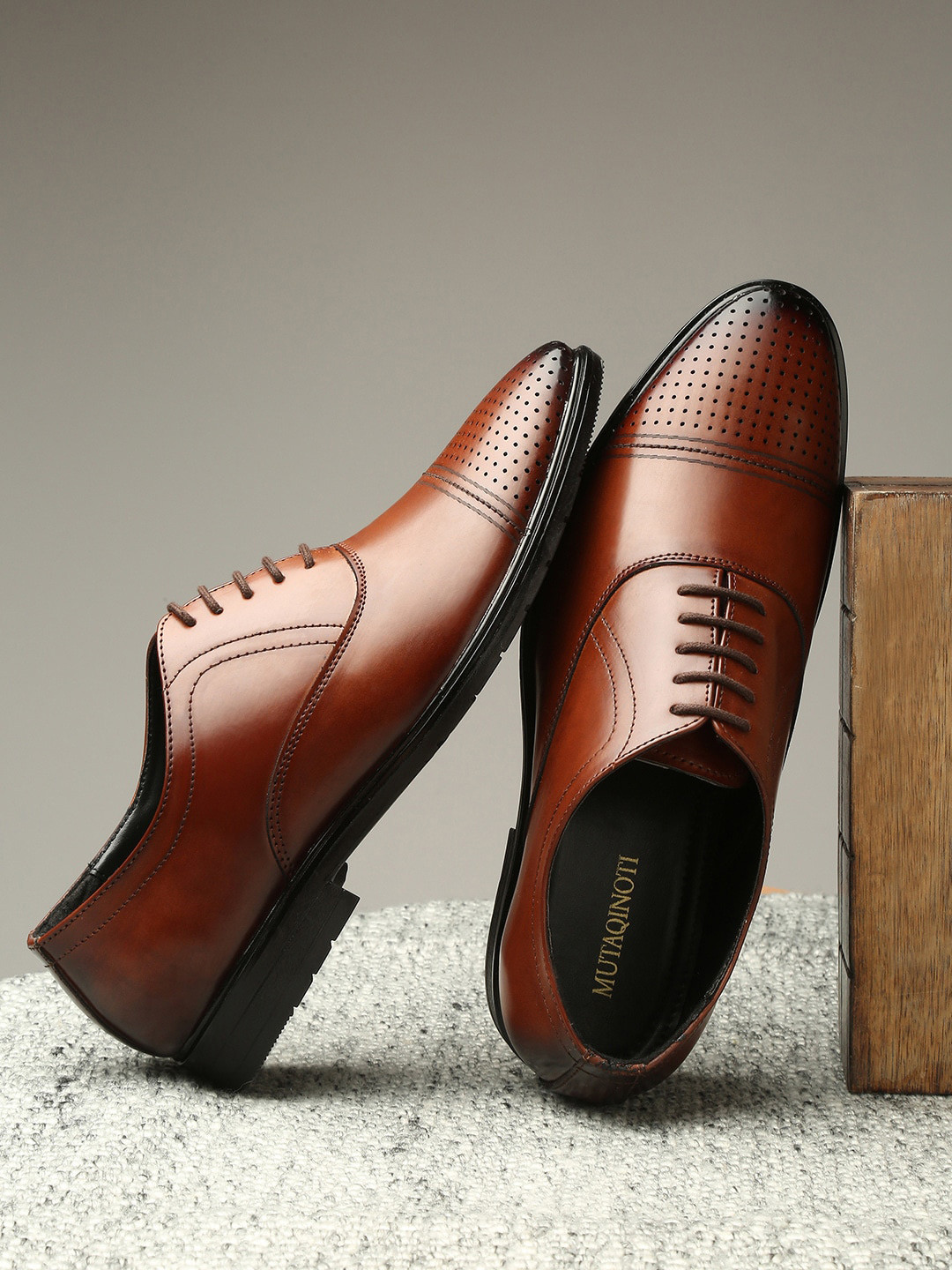 

MUTAQINOTI Men Brown Solid Leather Oxfords