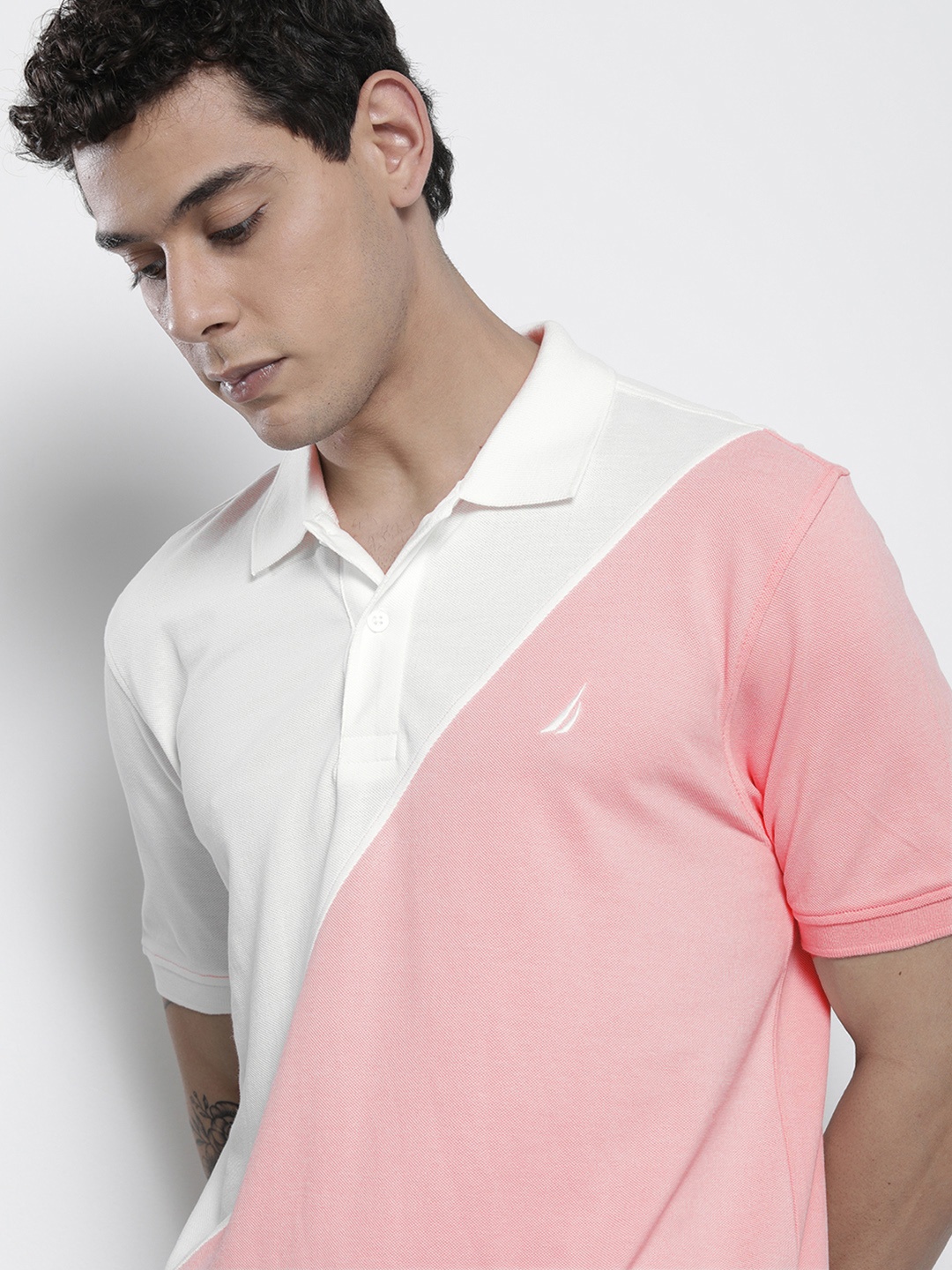 

Nautica Men White & Pink Colourblocked Polo Collar Pure Cotton T-shirt