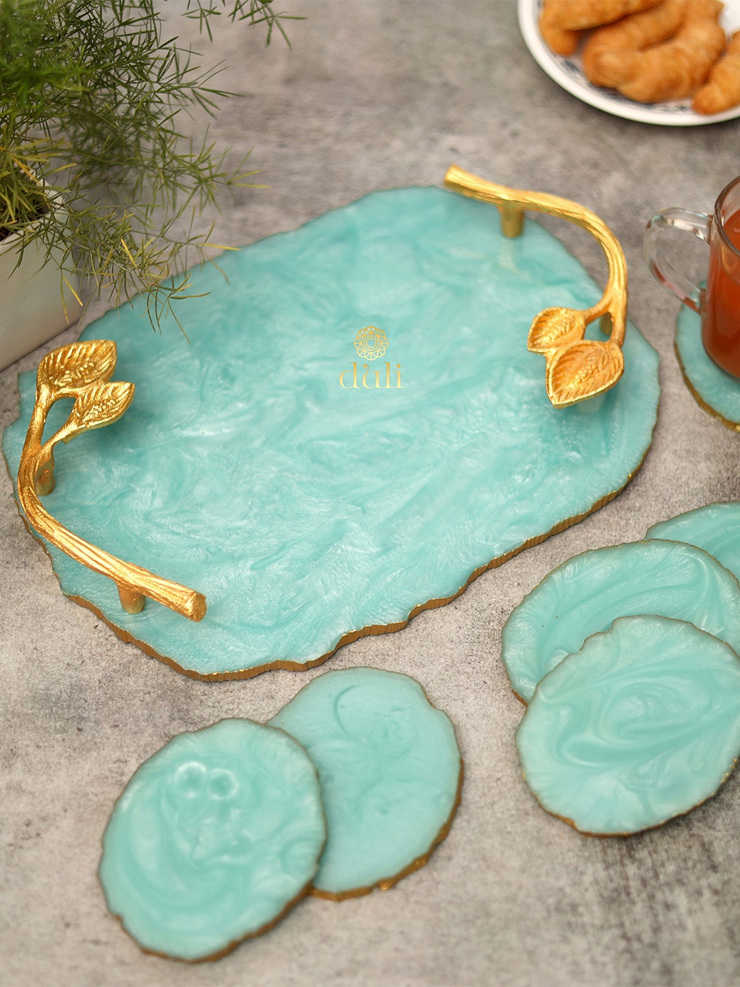 

DULI Blue Resin Serving Tray Platter with 6 Pcs Oval Coasters