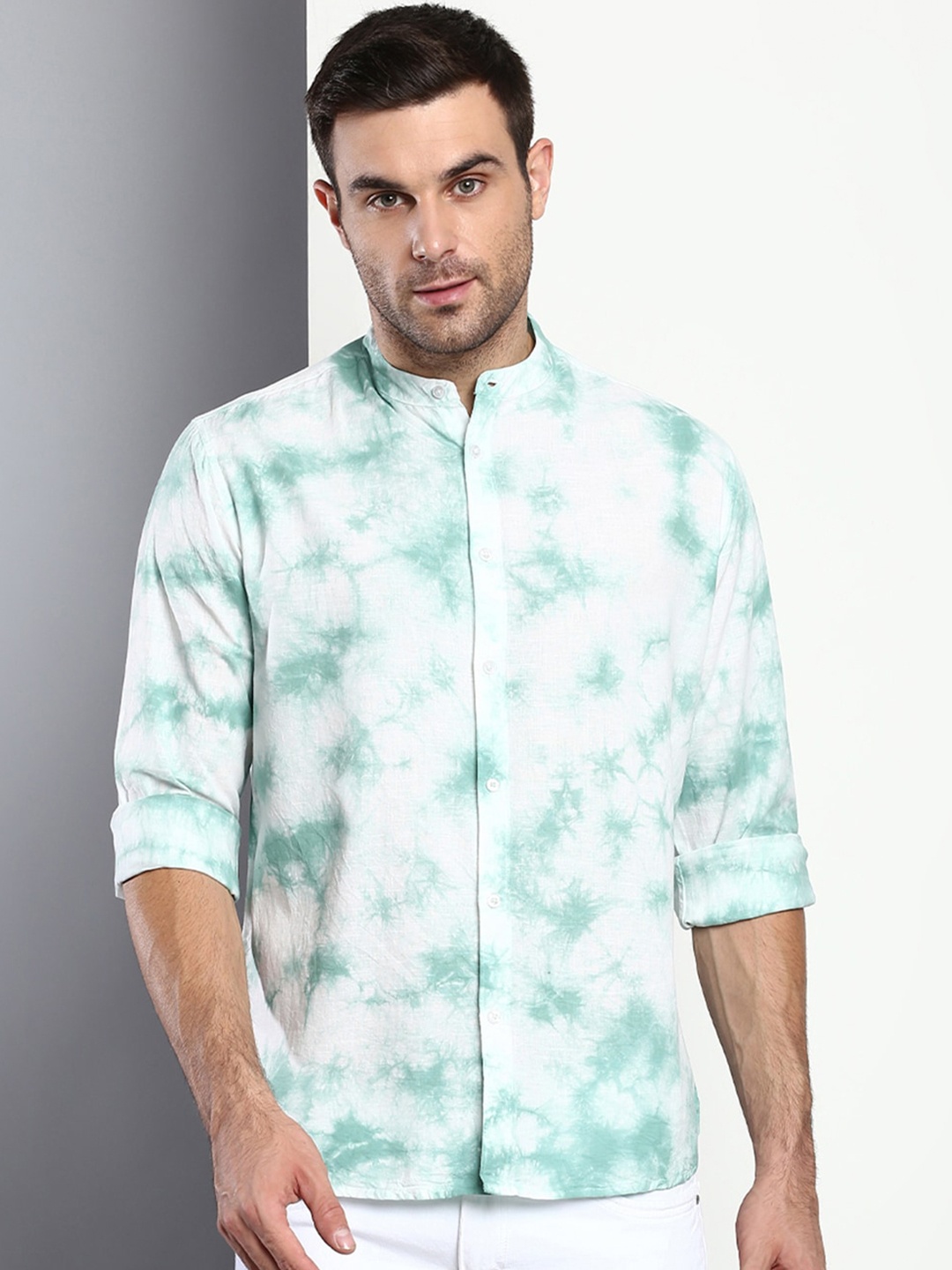 

Dennis Lingo Men Green Slim Fit Printed Casual Shirt