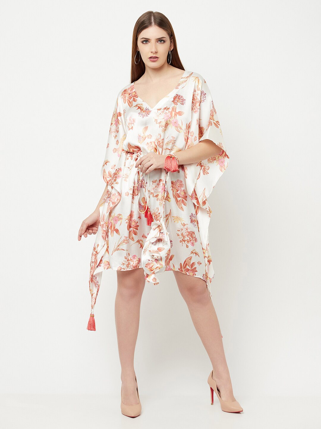 

THE SILHOUETTE STORE Off White Floral Satin Dress