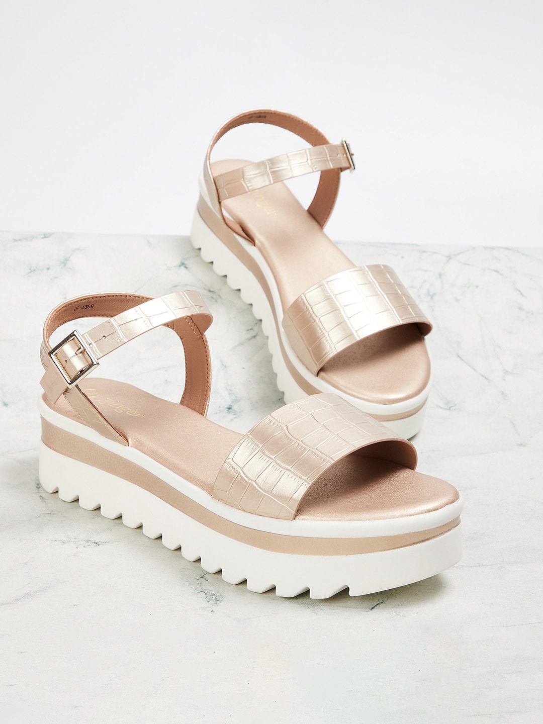 

Ginger by Lifestyle Gold-Toned Flatform Sandals with Buckles