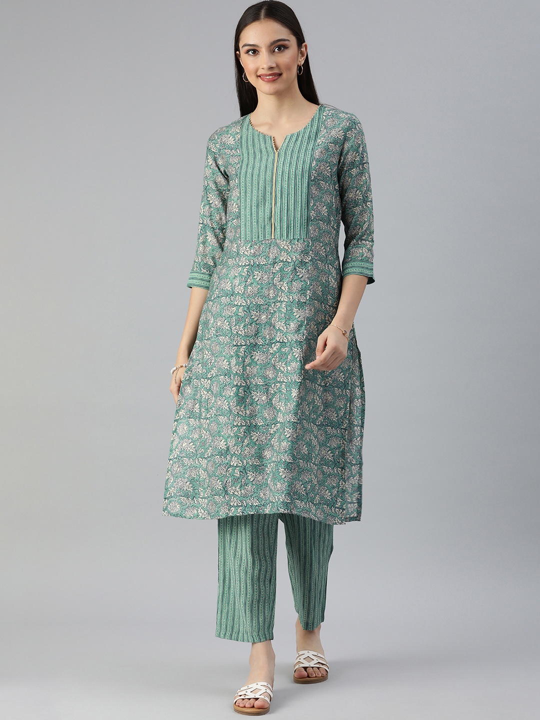

ETIQUETTE Women Sea Green Striped Kurta with Trousers