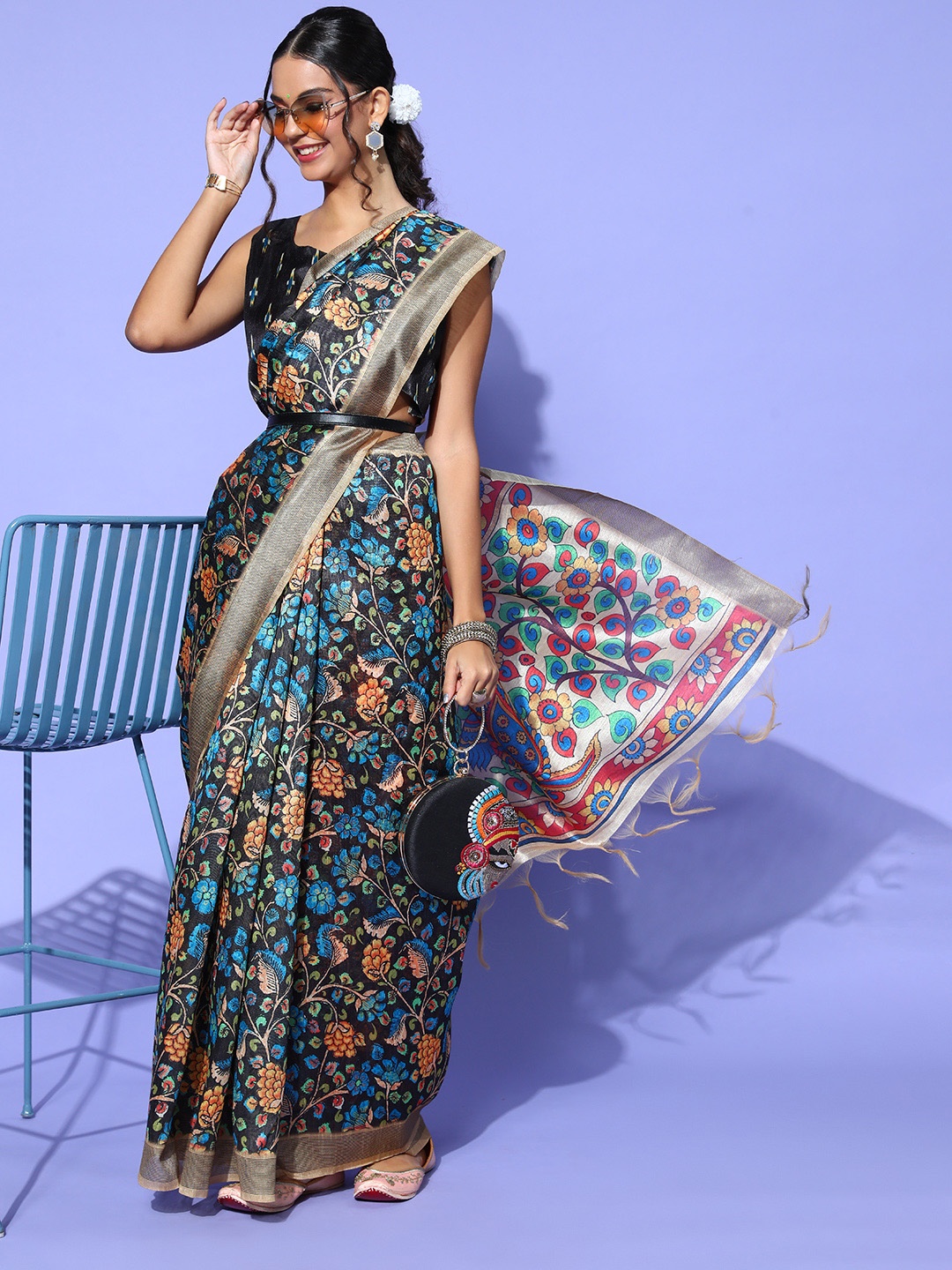 

Mitera Ethnic Motifs Saree with Solid border, Black
