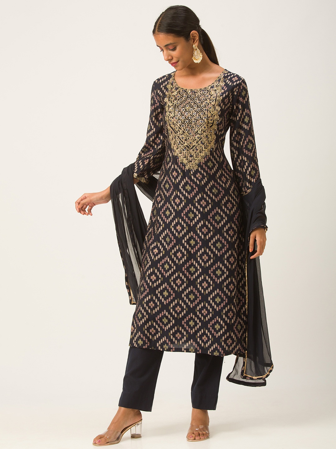 

ZOLA Women Navy Blue Ethnic Motifs Printed High Slit Kurti with Trousers