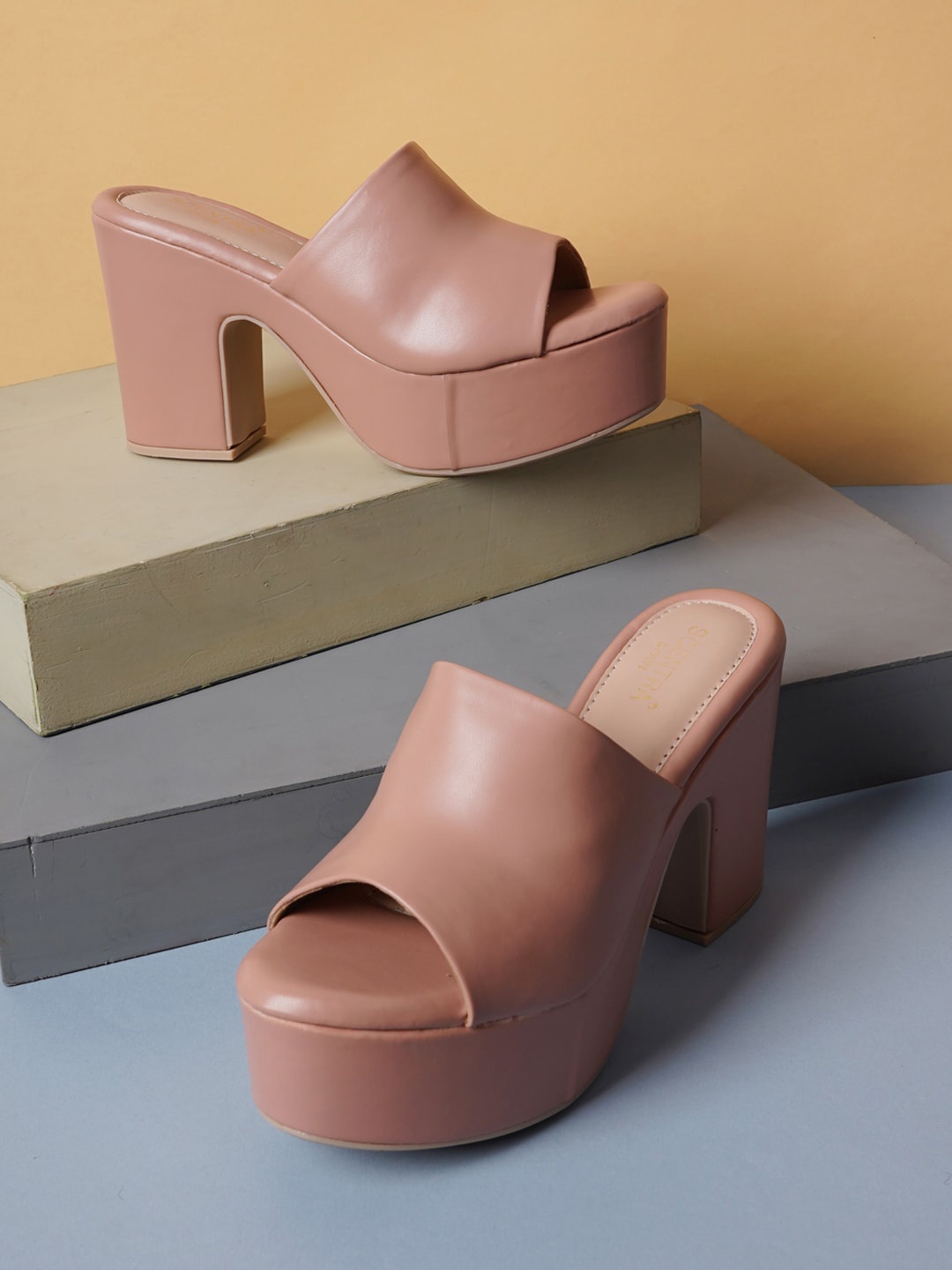 

SCENTRA Pink Colourblocked Block Mules